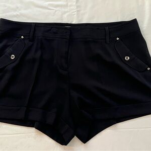 Cache Women's Elegant Black Shorts